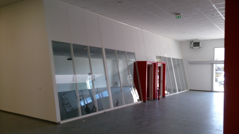 Aménagement d'un local en concession automobile Honda à Beaubourg