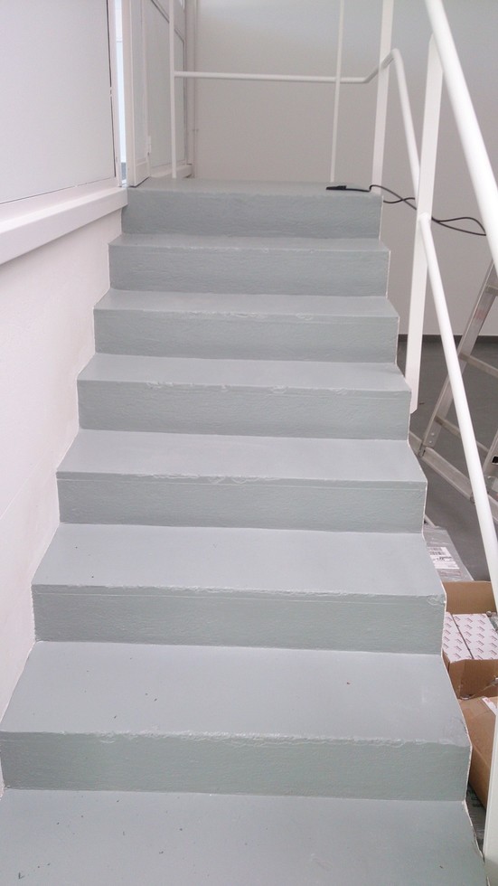 Aménagement d'un local en concession automobile Honda à Beaubourg